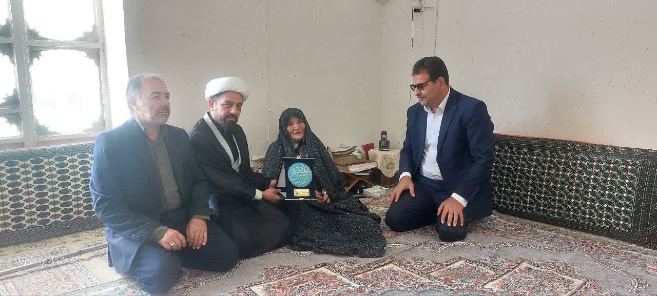 مهرمادری همسر شهید چتری بر سر 7 فرزند یتیم مه و لات 